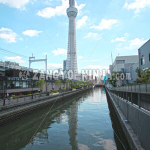 Tokyo Skytree und der Inverted Tower – Foto - Zangyo-Ninja