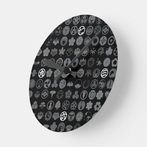 [Family Crests] Flowers and Plants Black Round Clock
