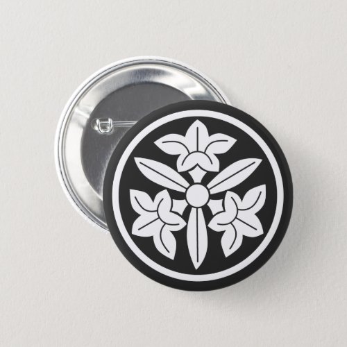 Family Crests Three Kikyo Flowers Round Pin Buttons