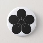 [Family Crests] Plum Flowers Pinback Button