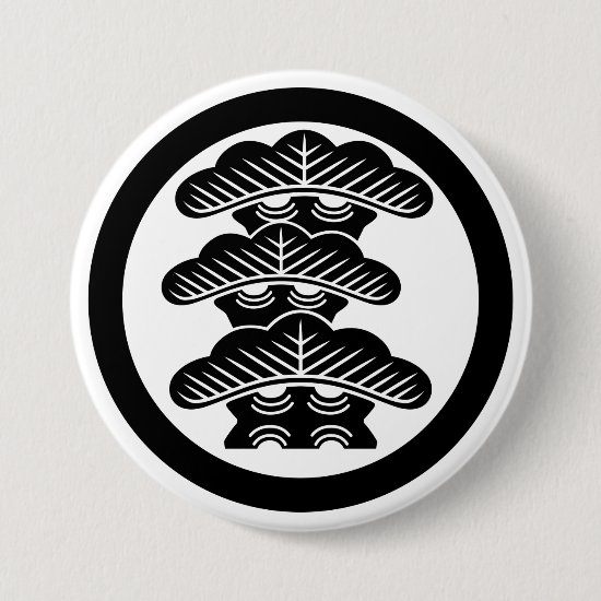 Left-aligned 3 tierded pine trees with circle as family crests Button