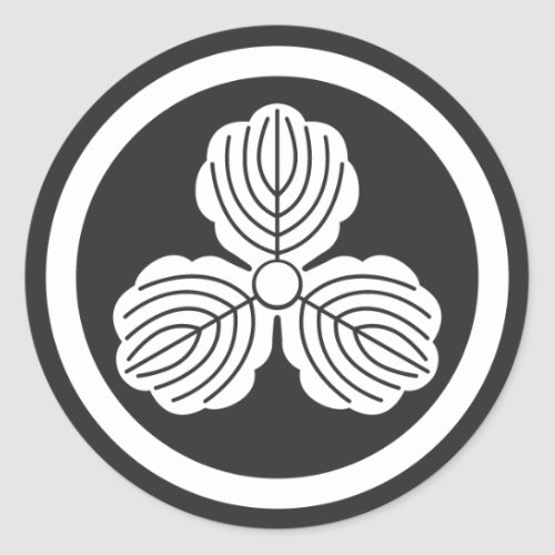 family_crests_plants_classic_round_sticker-3oak-leaves-inside-circle 3 oak leaves inside a circle for Kamon sticker