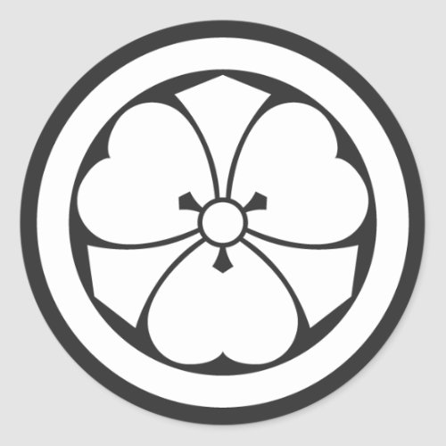 family_crests_plants_classic_round_sticker-circle-oxalis-corniculata-swords a circle inside Oxalis corniculata with swords for family crests Round Sticker