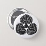 3 hollyhocks end alignment for family crests Round Button