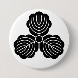 Three oak leaves as Japanese family crests button