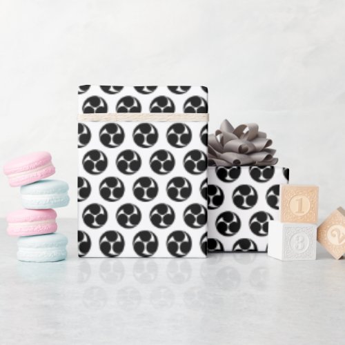 Mitsudomoe pattern traditional japanese wrapping paper 三つ巴柄ラッピングペーパー